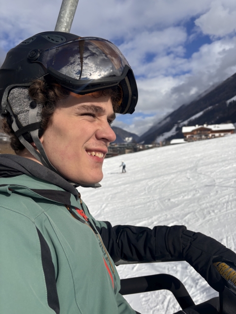 2025 02 14 Skifahrt St.Johann 005