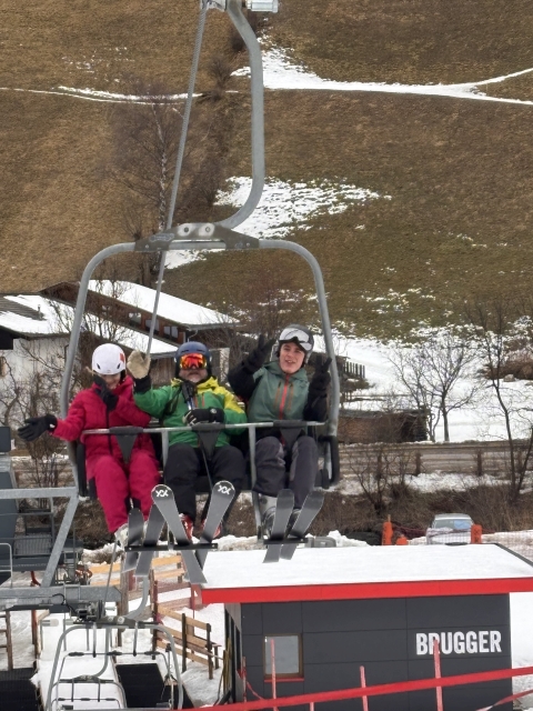 2025 02 14 Skifahrt St.Johann 010