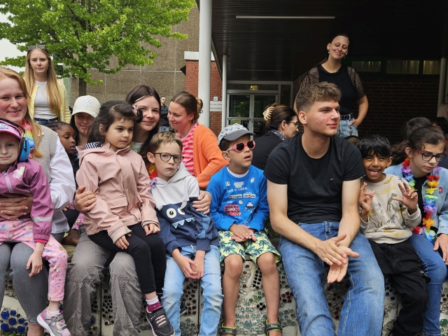 2025 07 09 Schools out party 105