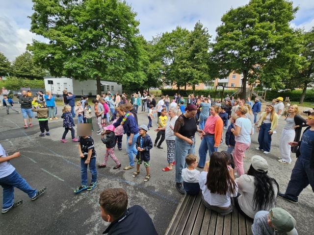 2025 07 09 Schools out party 11