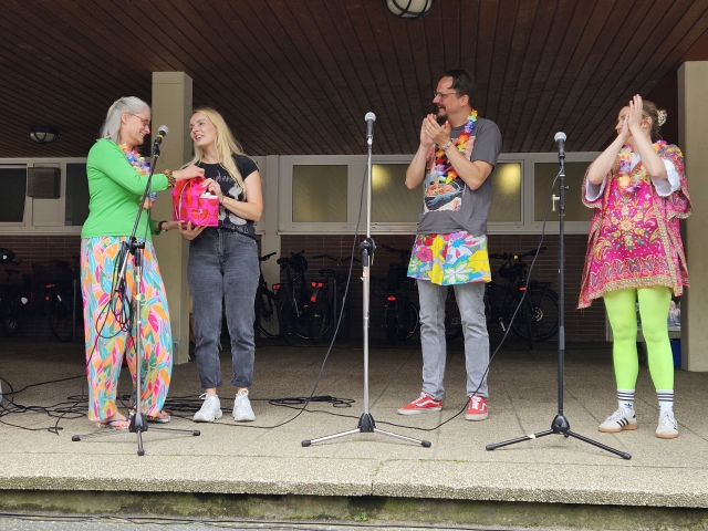 2025 07 09 Schools out party 55