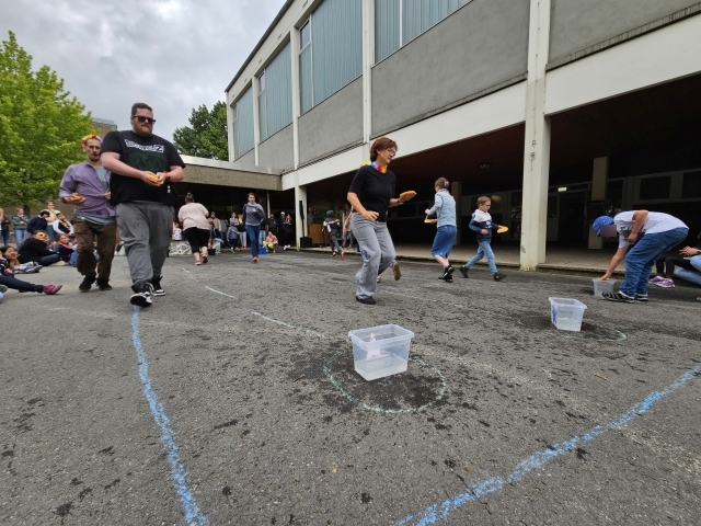 2025 07 09 Schools out party 83