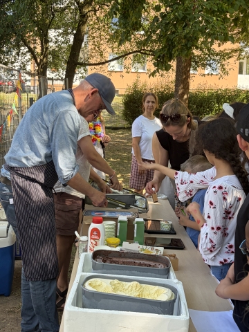 2026 07 15 Schools out Party 016