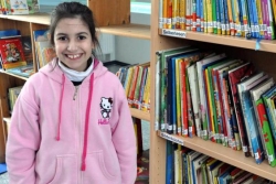 Förderschule eröffnet Bibliothek mit 500 Büchern